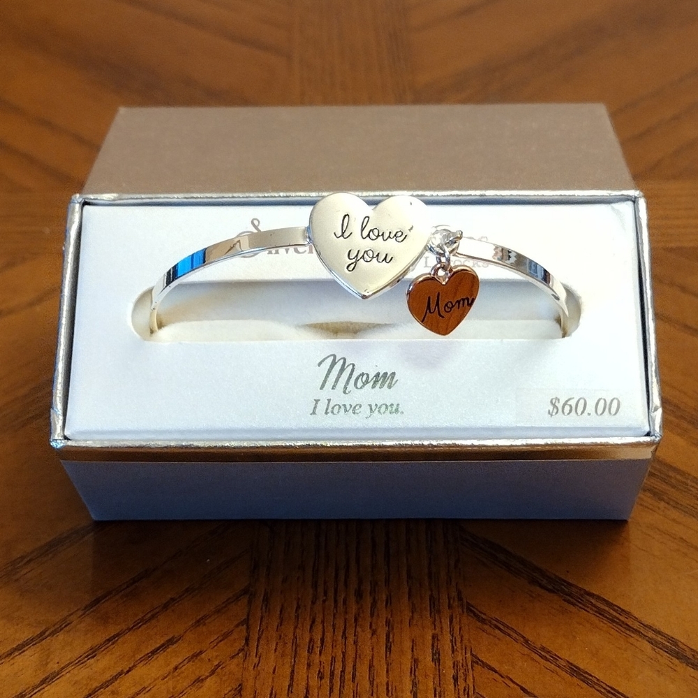 Silver Expressions by LArocks Mom I Love You Bracelet